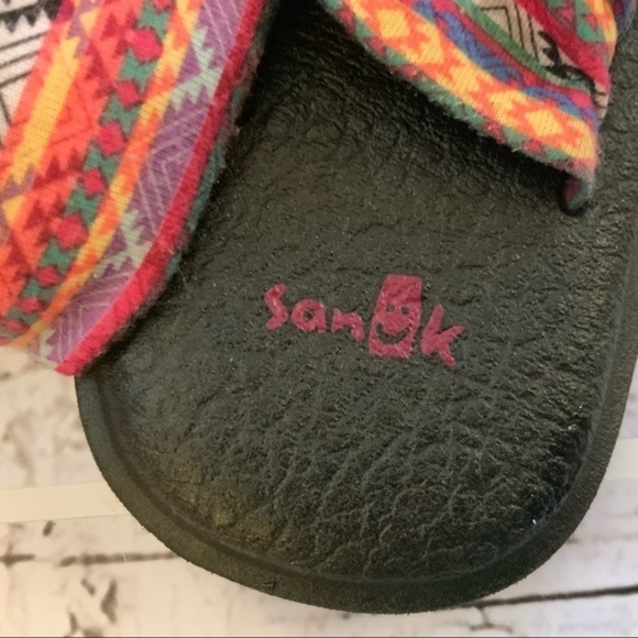 Sanuk Aztec print yoga sandal  7 - Picture 3 of 6